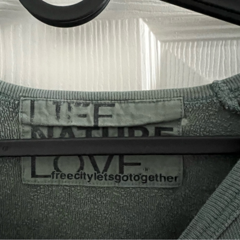 FREE CITY Life Nature Love Raglan Sweatshirt Green Black Purple Size 3 Large - Picture 5 of 9